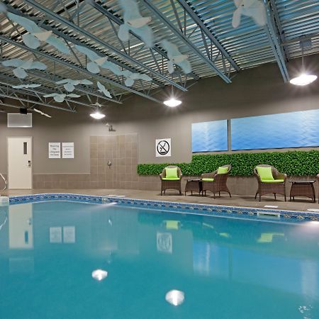 Holiday Inn Express Hotel & Suites Saint - Hyacinthe By Ihg المظهر الخارجي الصورة