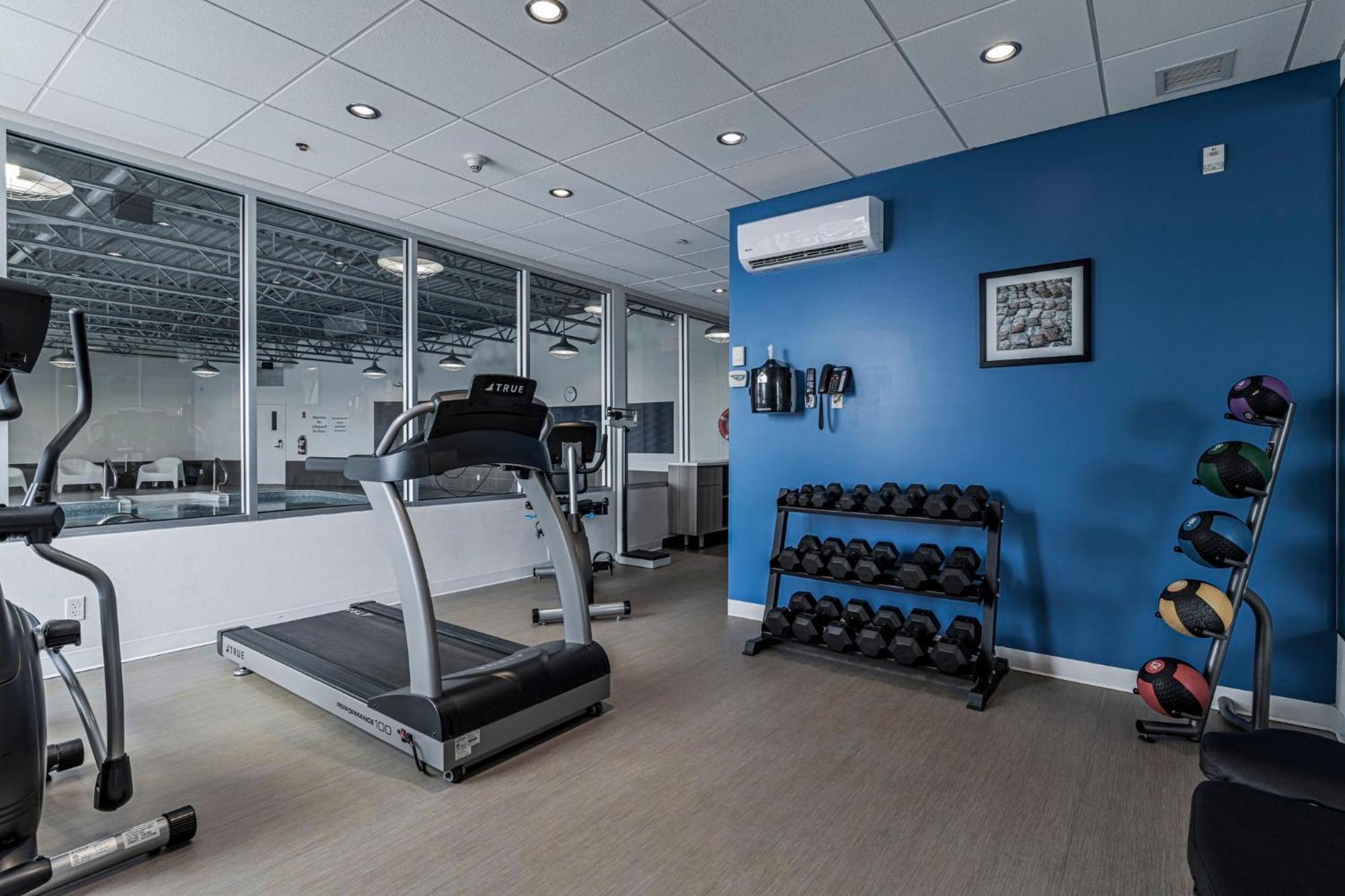 Holiday Inn Express Hotel & Suites Saint - Hyacinthe By Ihg المظهر الخارجي الصورة