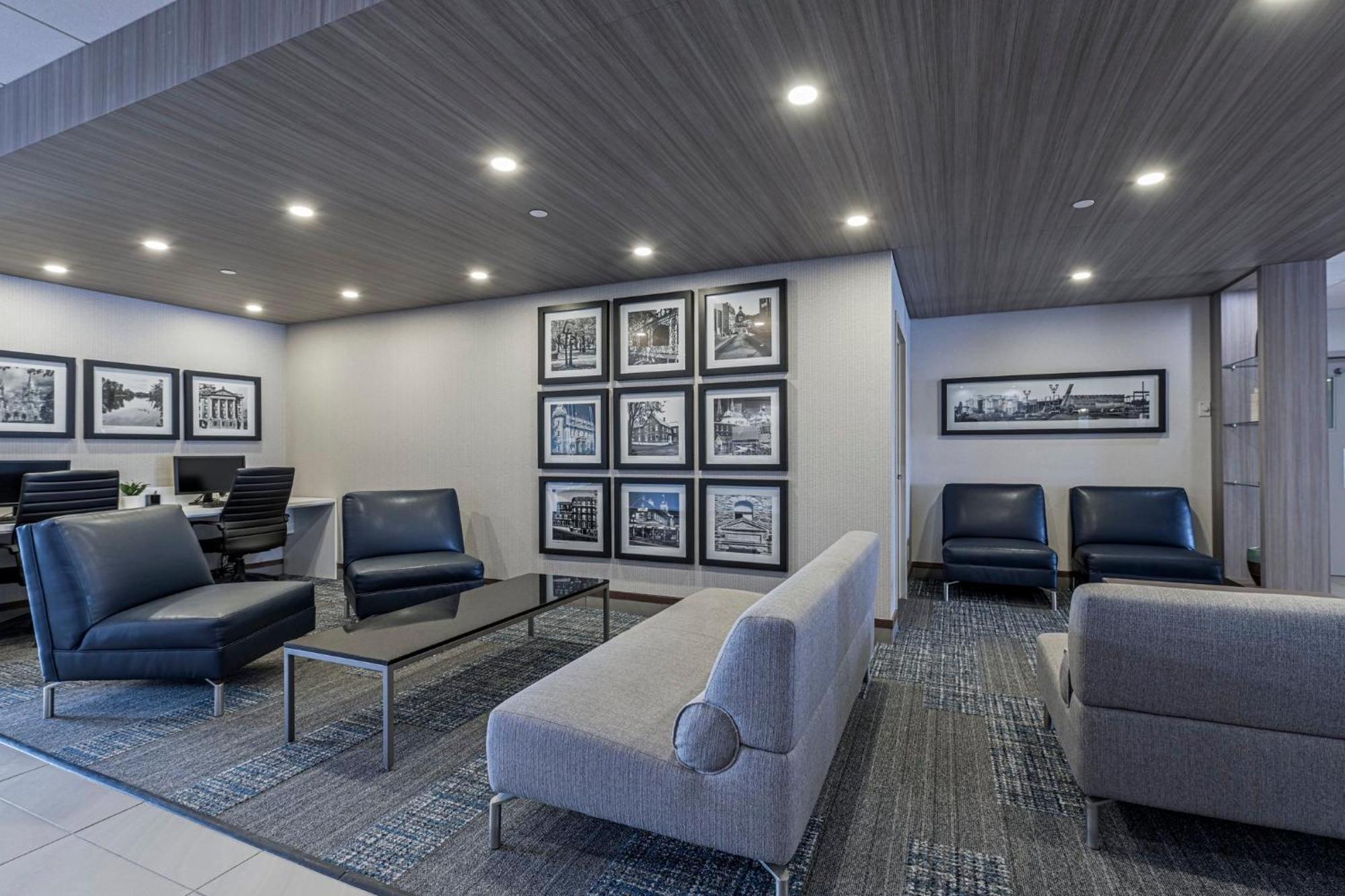 Holiday Inn Express Hotel & Suites Saint - Hyacinthe By Ihg المظهر الخارجي الصورة