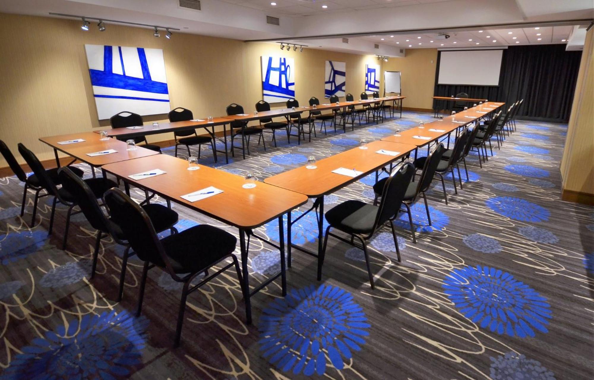 Holiday Inn Express Hotel & Suites Saint - Hyacinthe By Ihg المظهر الخارجي الصورة