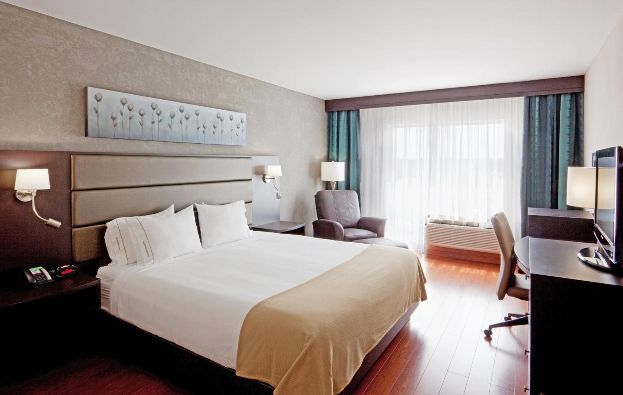 Holiday Inn Express Hotel & Suites Saint - Hyacinthe By Ihg المظهر الخارجي الصورة